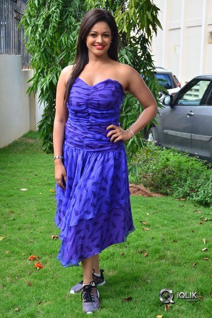 Pooja-Kumar-At-PSV-Garuda-Vega-Movie-Teaser-Launch